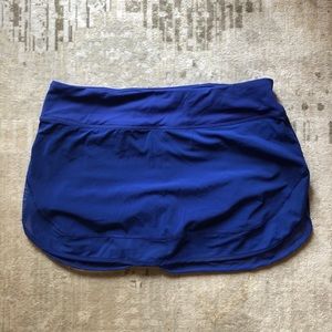 Lululemon Hotty Hot skirt - cobalt blue size 6